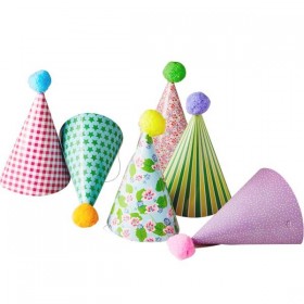 rice set anniversaire: 6 chapeaux pointus en papier décoré et pompom