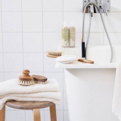 Bath brush with knob Iris Hantverk
