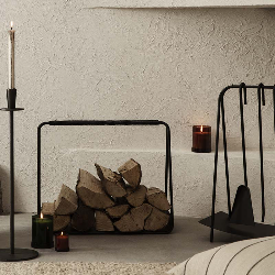 Modern log holder in black metal